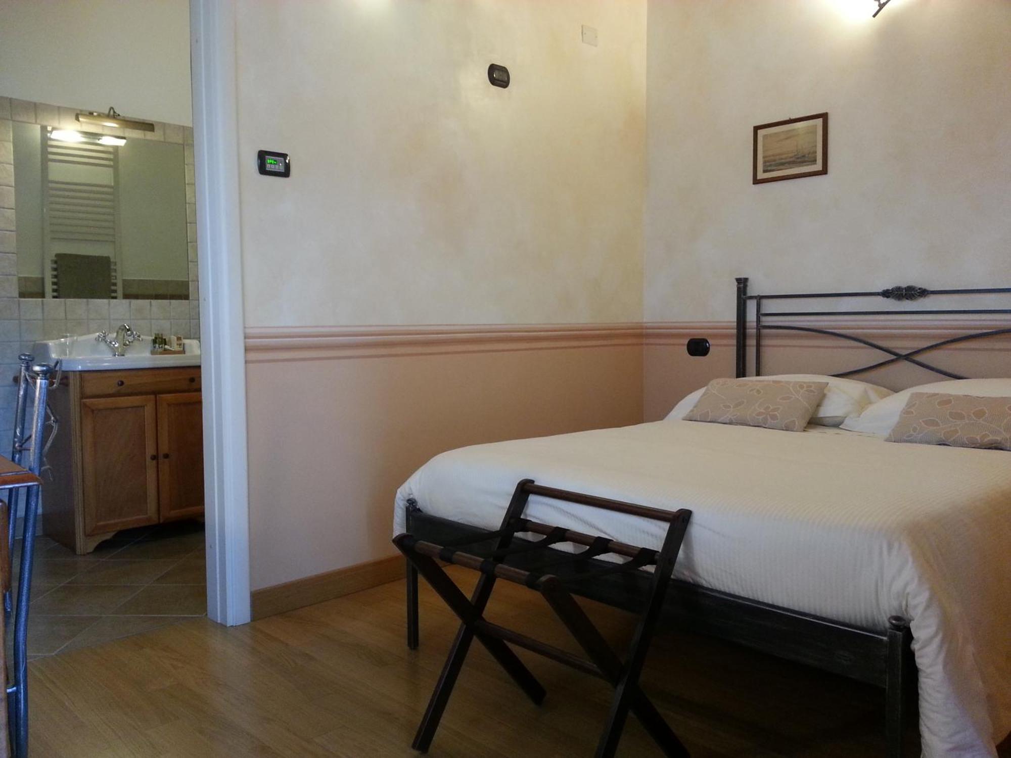 La Locanda Di San Biagio Bolzaneto Cameră foto